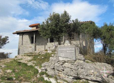 Ermita de San Pedro de Atxerre Urdaibai Ibarrangelu